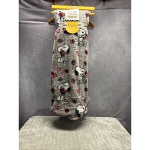 Peanuts Snoopy Faux Fur Valentine's Day Gray Flowers 60in x 70in Throw Blanket